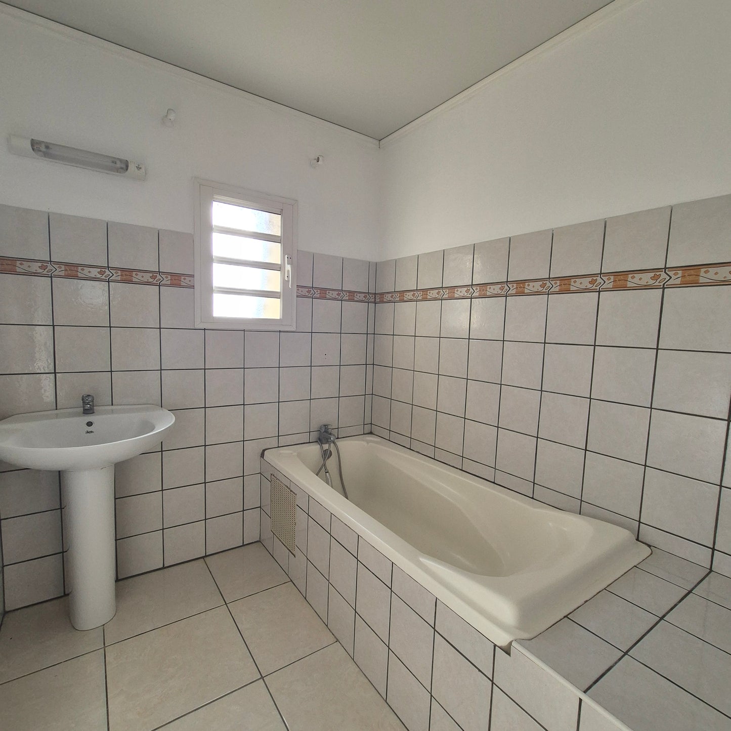 SAINT-PIERRE/Maison 58m2 + Dépendance-Opportunité à saisir
