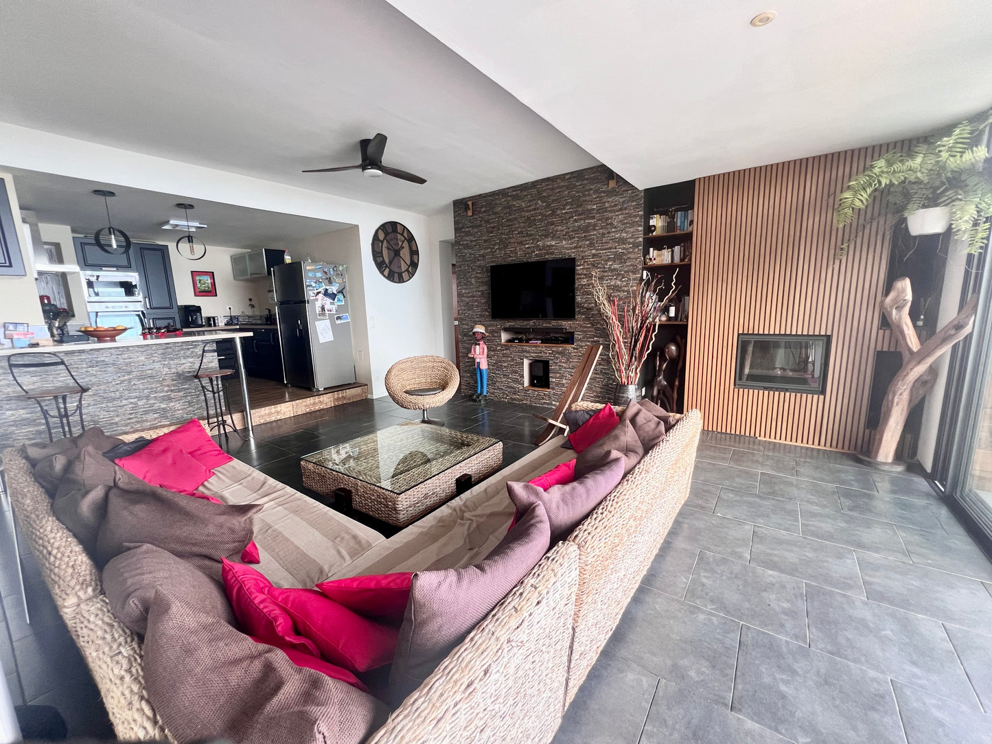 LES TROIS BASSINS/ ENSEMBLE IMMOBILIER D'EXCEPTION