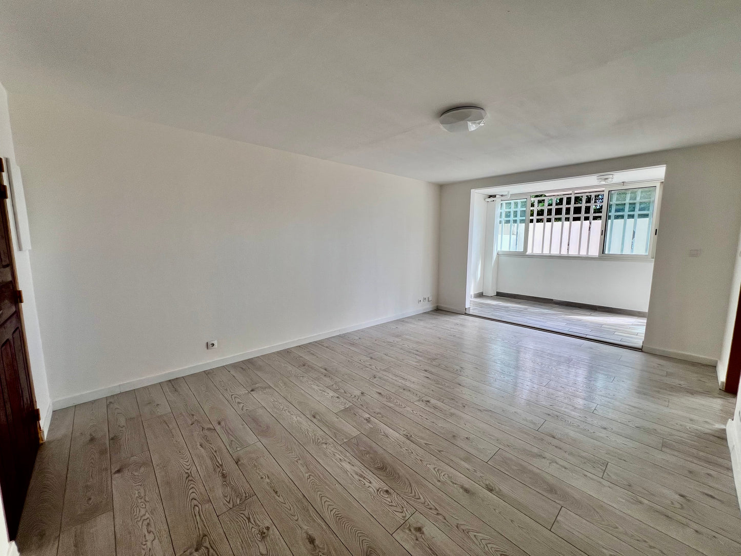 SAINT-DENIS-LA MONTAGNE/ APPARTEMENT T4 REZ DE JARDIN
