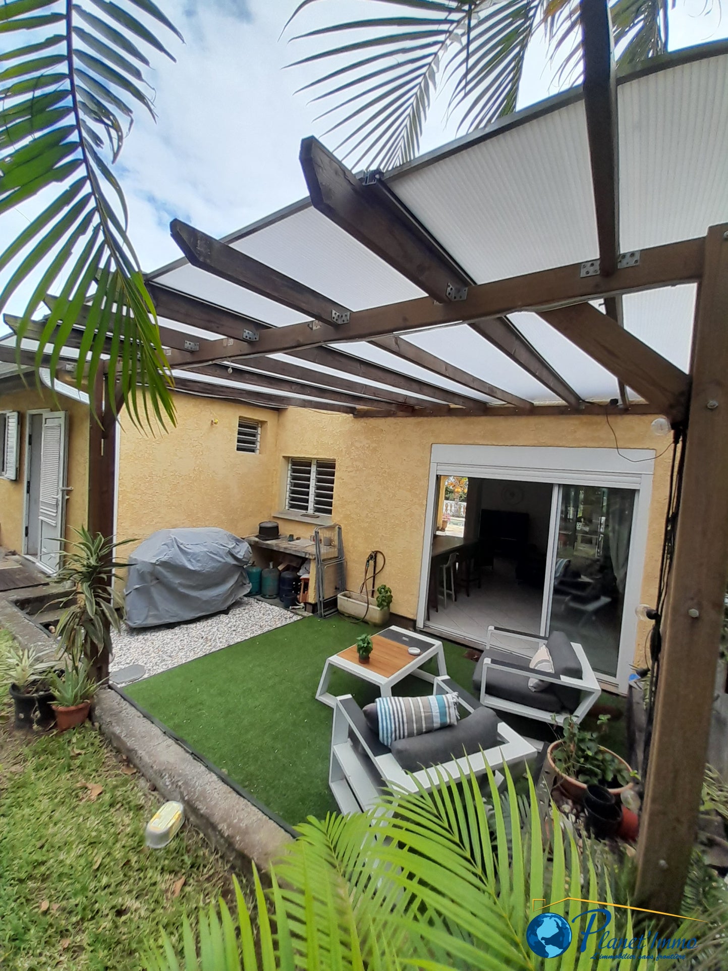 SAINTE-MARIE/ MAISON F5/6 160m2 + STUDIO