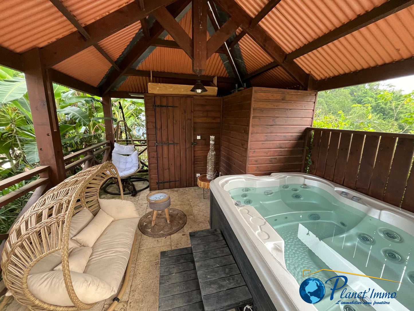 LA POSSESSION/ MAISON DE CHARME CREOLE PISCINE-JACUZZI