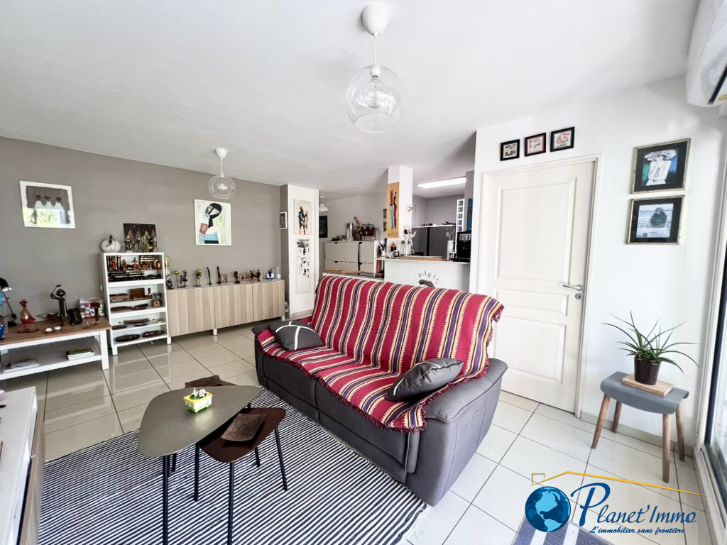 SAINT-DENIS / BEL APPARTEMENT T3 PROCHE DU CENTRE
