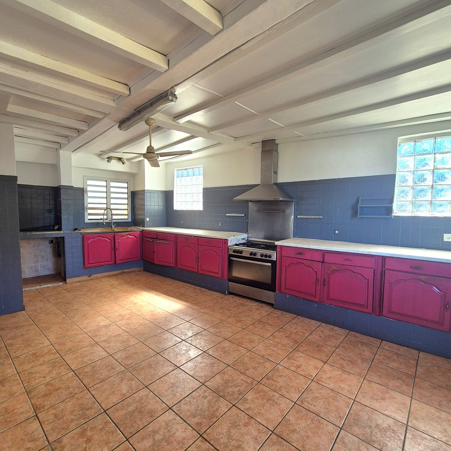 SAINT-JOSEPH/CASE DE CHARME PLAIN-PIED - 760m2 TERRAIN