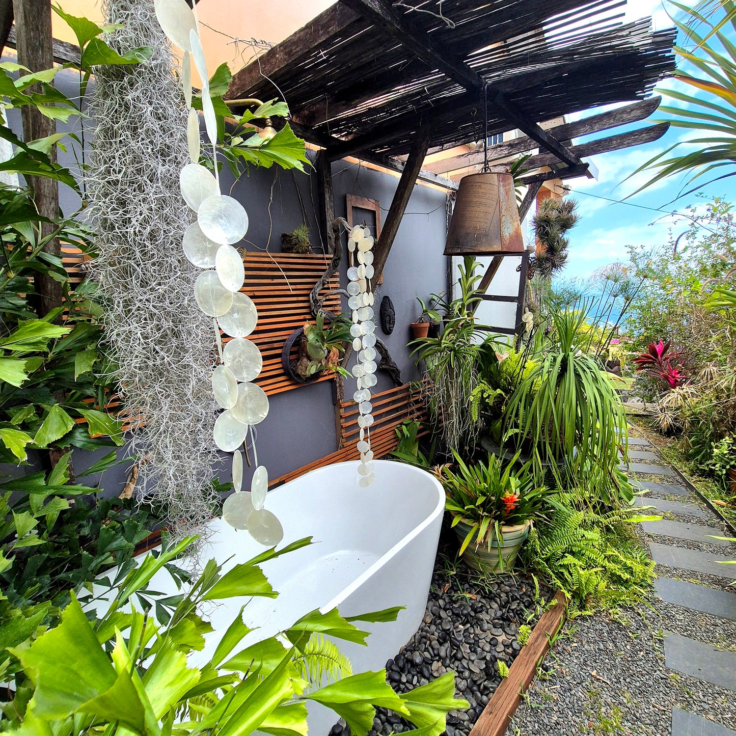 SAINT-LEU/ MAISON DE CHARME AVEC VUE OCEAN ET JARDIN LUXURIANT