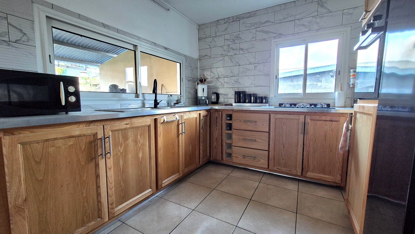 SAINT-JOSEPH/MAISON FAMILIALE SUR UN TERRAIN DE 380M2