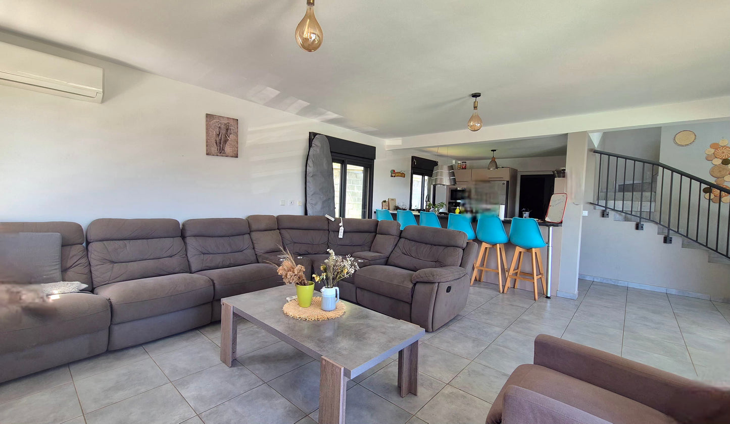 SAINT-PIERRE/Opportunité d'investissement: Villa avec piscine + T2 loués