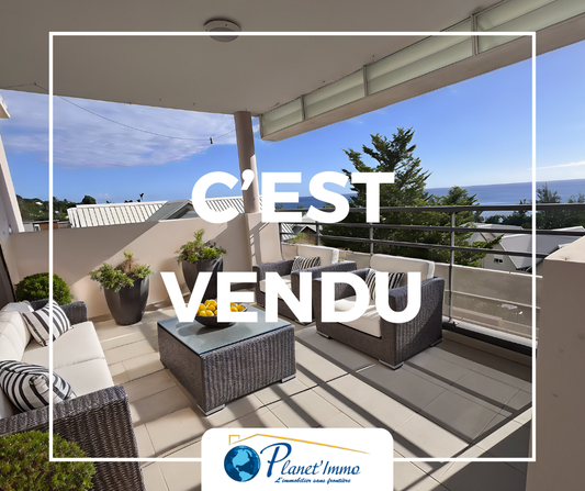 SAINT LEU/MAGNIFIQUE APPARTEMENT AU BORD DU LAGON