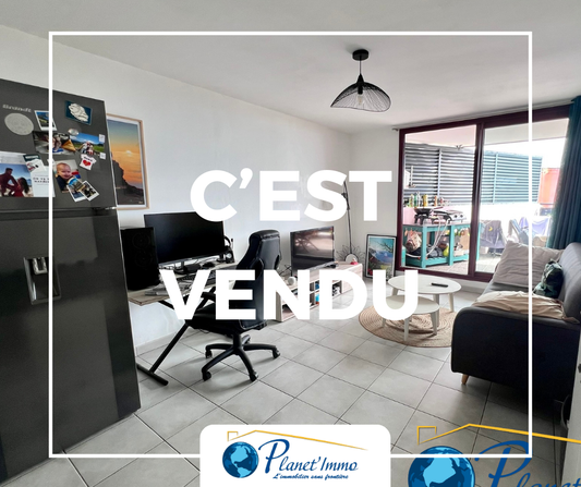 SAINTE CLOTILDE/APPARTEMENT T2 VUE MER