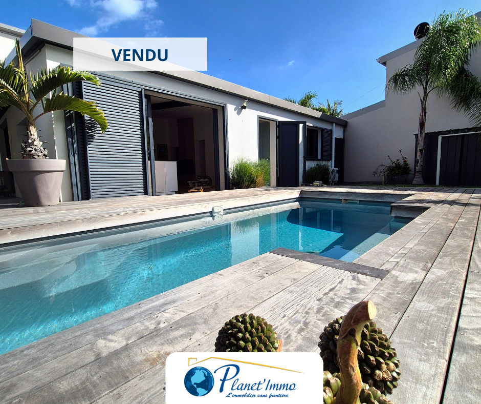 SAINT-PIERRE/LIGNE PARADIS Maison de charme rénovée + piscine