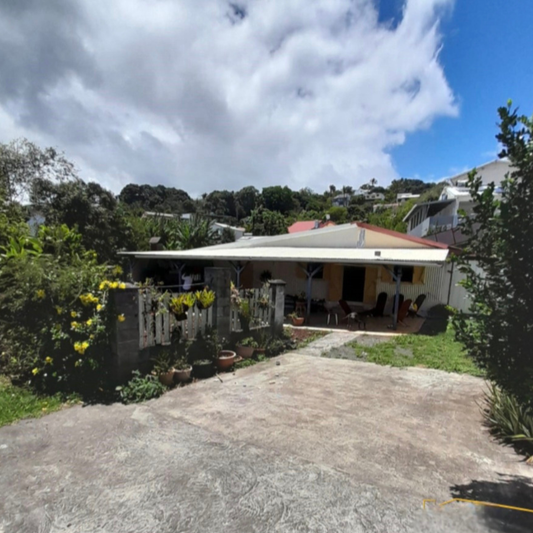 SAINTE MARIE/ CHARMANTE CASE CREOLE