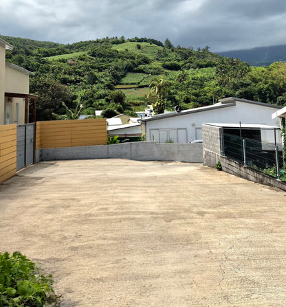 SAINT-JOSEPH/TERRAIN DE 467M2 ENTRE LANGEVIN ET VINCENDO