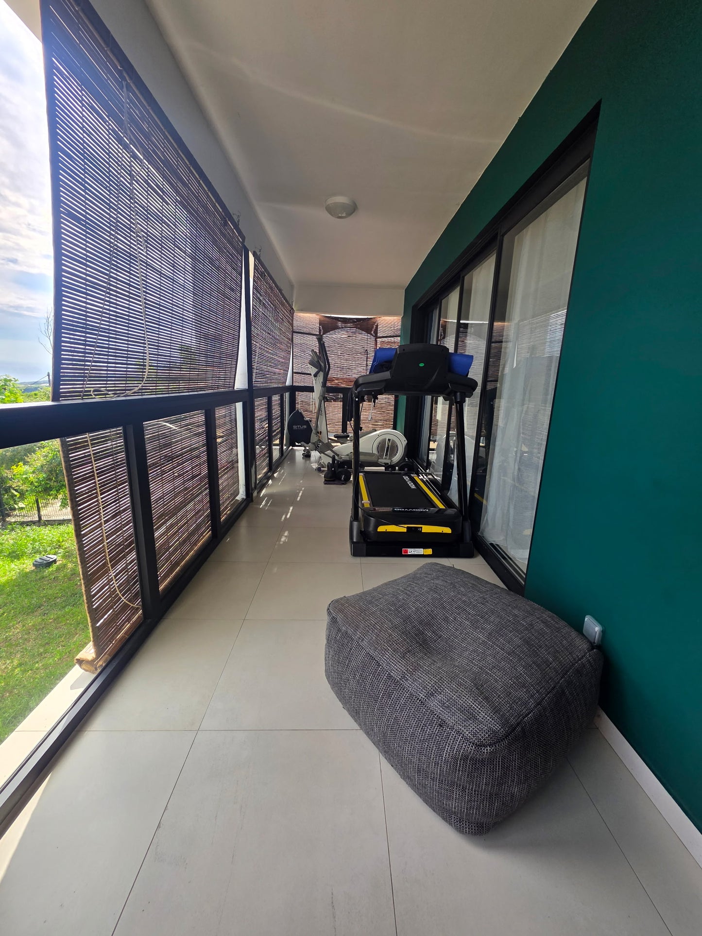 SAINT-JOSEPH / MAISON MODERNE + 263m2 TERRAIN