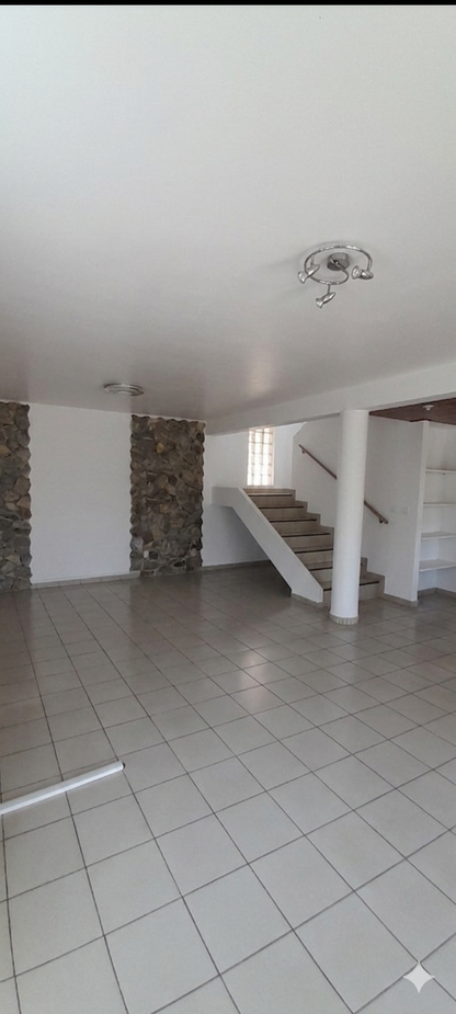 SAINT-PIERRE / MAISON 190m2 + PISCINE