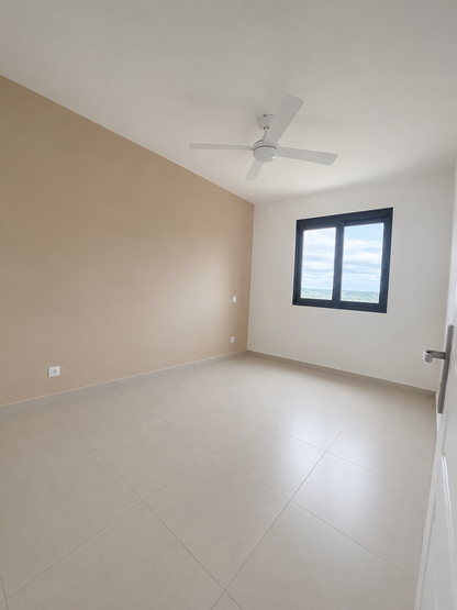 SAINT-JOSEPH / MAISON MODERNE + 263m2 TERRAIN