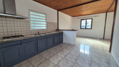 SAINT-PIERRE/JOLIE MAISON EN BOURBON BOIS 64M2 - 315 m2 PISCINABLE
